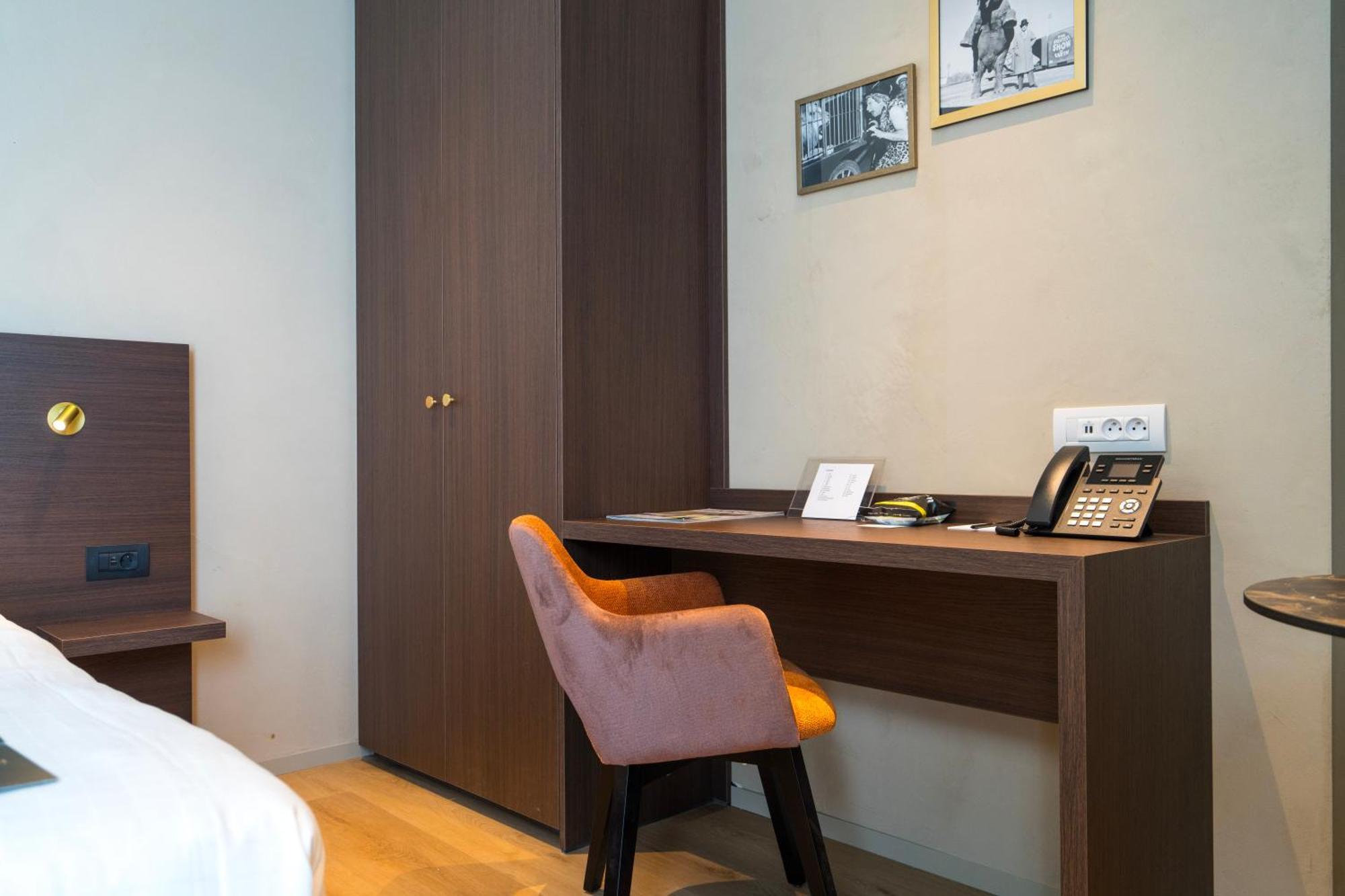 Business By Parkhotel -Annex- Kortrijk Ngoại thất bức ảnh